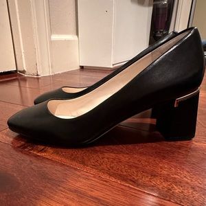 Beautiful Cole Haan Black Heels with Gold Accent - Size 7.5